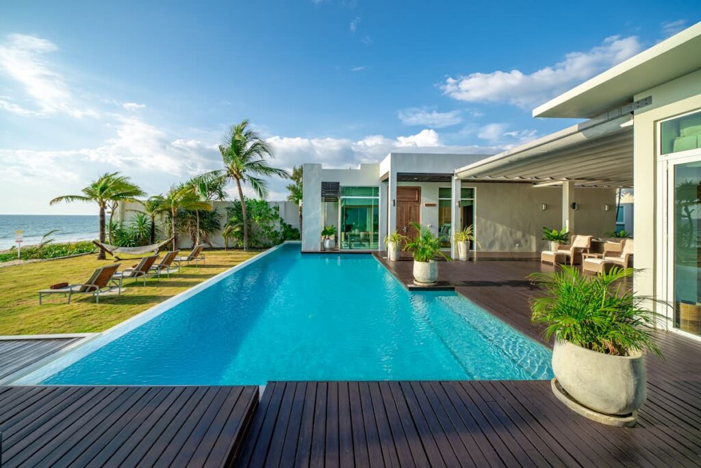 แนะนำ villa phuket beachfront